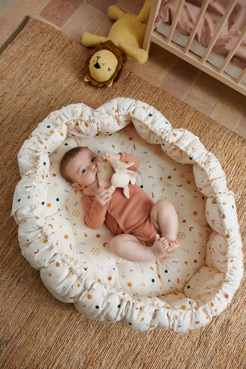Actual product image Liewood Ola 2 in 1 Baby Nest Playmat Classic Dots Cream