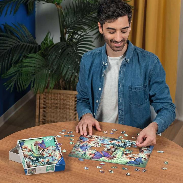 Actual product image Ravensburger Hummingbird (300 pieces)