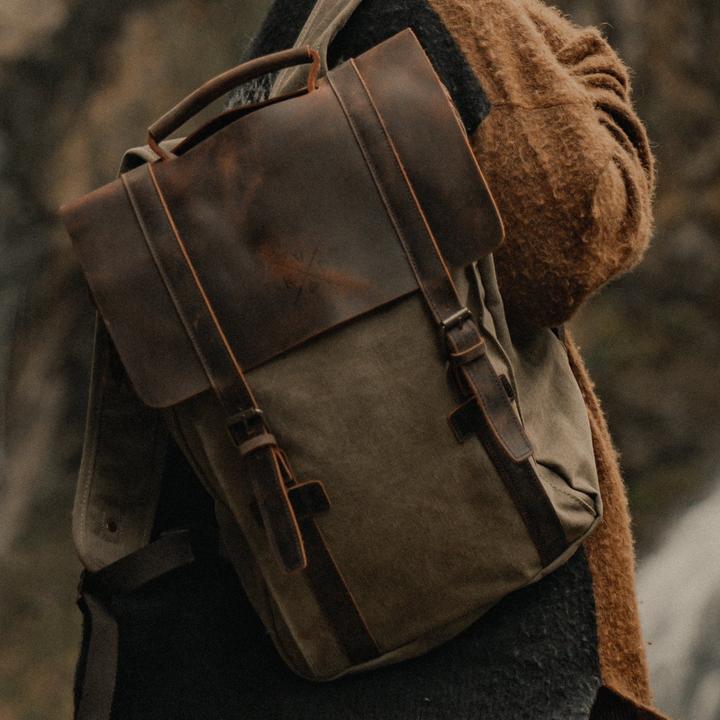 Produktbild Only-Bags.Store Segeltuch-Rucksack, strapazierfähiger Leder-Rucksack, stilvolle 15in Laptop-Tasche, ästhetische (14 l)