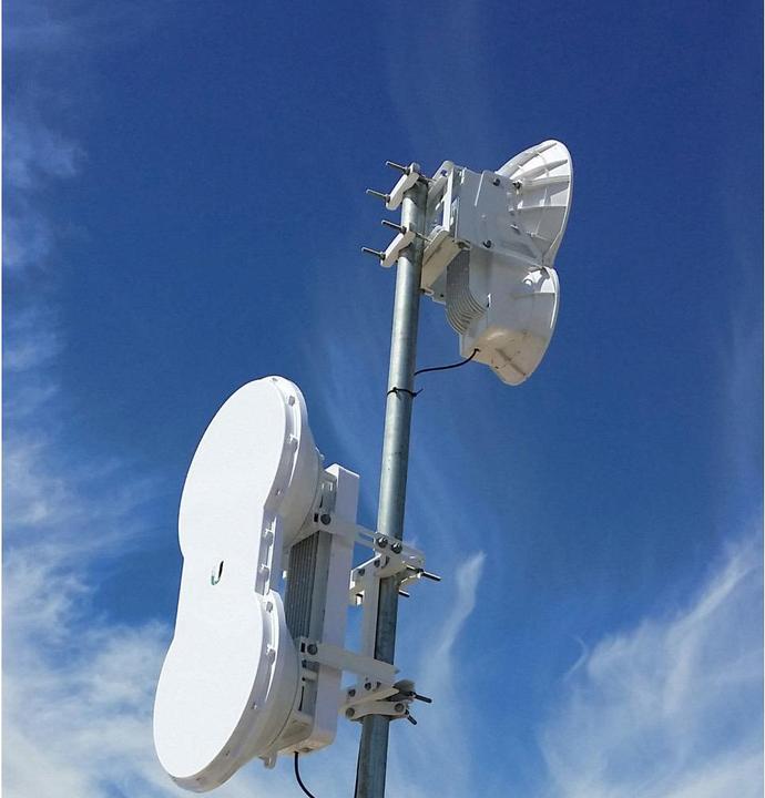 Actual product image Ubiquiti AF-5: AirFiber, 1Gbps, 5Ghz band (1200 Mbit/s)
