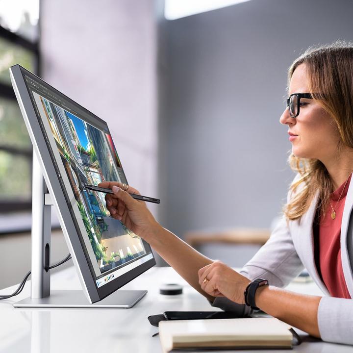 Actual product image Alogic Clarity Max 32 inch 4K Touch with Web Cam (3840 x 2160 Pixels, 32")