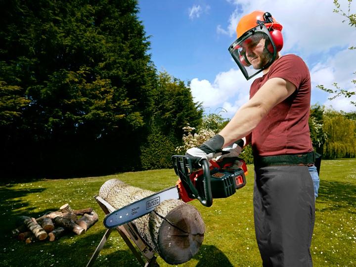 Actual product image Black & Decker Cordless chainsaw GKS3630L20 (Battery chain saw)