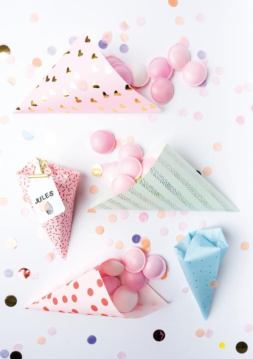 Produktbild Rico Design Spitztüten "Pastell Hot Foil", 15er-Set, 170 x 170 mm, Papier (15 x)