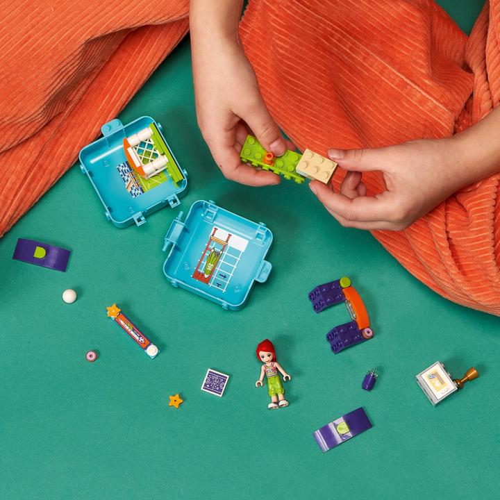 Actual product image LEGO Mia's Football Cube (41669, LEGO Friends)