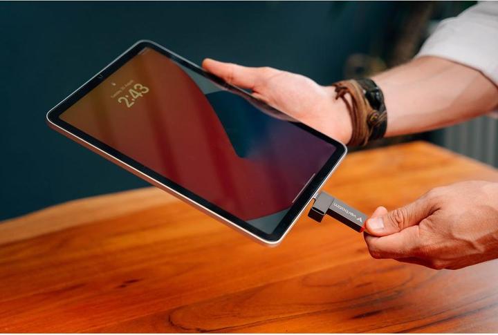 Actual product image Verbatim Dual QuickStick (1000 GB, USB 3.2)