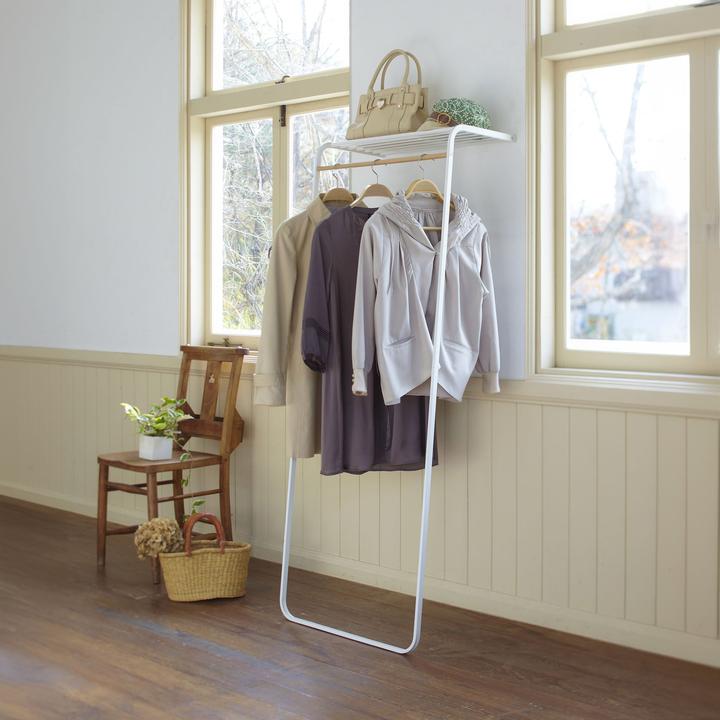 Produktbild Yamazaki Lehnende Garderobe mit Ablage TOWER