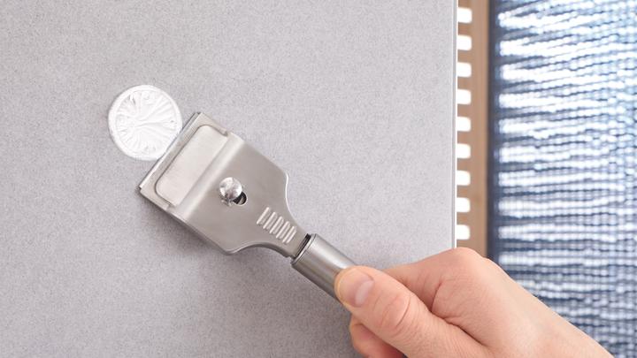 Produktbild tesa EXXCELLENT Handtuchstange inkl. Klebelösung ohne Bohren