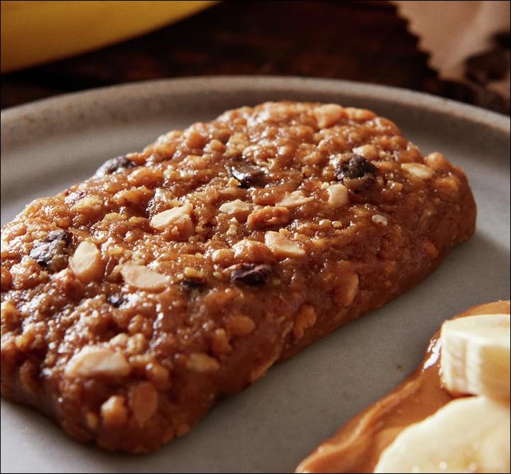 Image du produit Clif Bar Peanut Butter Banana With Dark Chocolate (Banane au beurre de cacahuète et chocolat noir) (Arachide, Banane, Chocolat, Avoine, 1 pcs, 68 g)