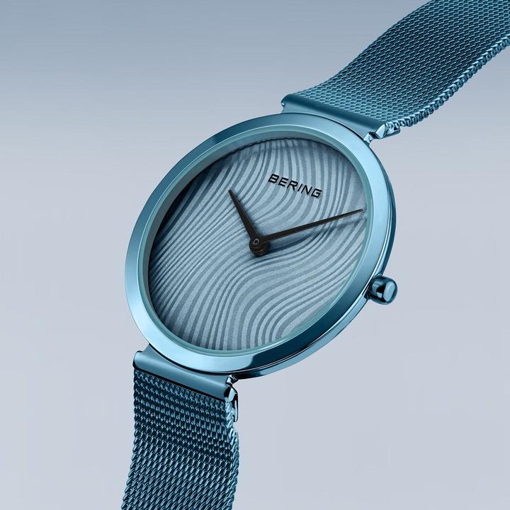 Actual product image Bering Classic (Analogue wristwatch, 32 mm)