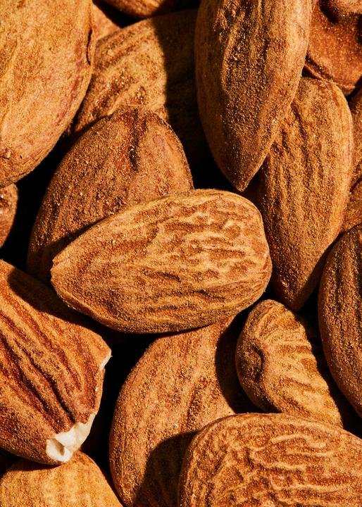 Produktbild KoRo Bio ganze Mandelkerne ungeschält (1000 g)