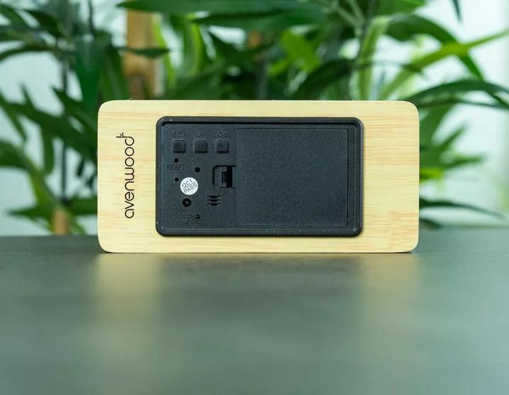Actual product image Avenwood QI charging