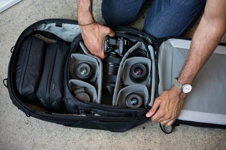 Actual product image Peak Design Camera Cube Medium (Camera inner pocket, 12 l)