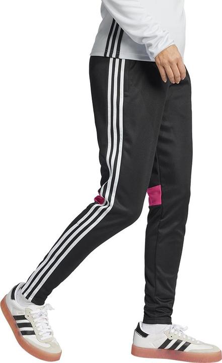 Produktbild adidas Tiro Es Pnt W (S)