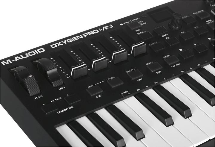 Actual product image M-Audio Oxygen Pro Mini (Controller)