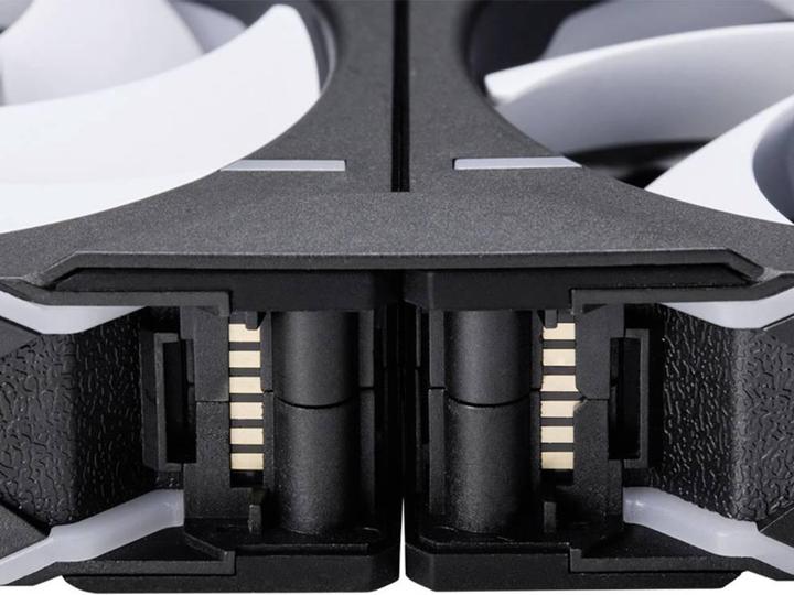 Produktbild Phanteks D30 Reverse Airflow (120 mm, 3 x)