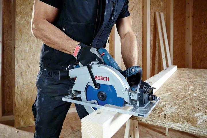 Produktbild Bosch Professional GKS 18V-68 GC
