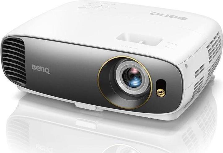 BenQ W1700 (4K, 2200 lm, 1.47 - 1.6:1)