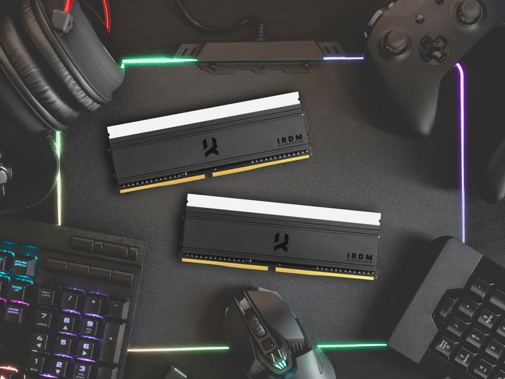 Produktbild Goodram IRDM 3600 MT/s 2x8GB DDR4 KIT DIMM RGB (2 x 8GB, 3600 MHz, DDR4-RAM, DIMM)