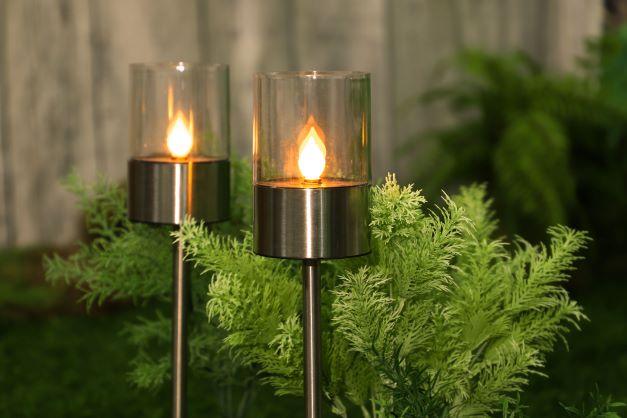 Actual product image GuGus LED solar light with candle flickering