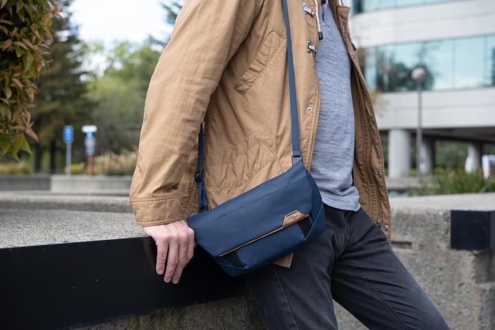 Image du produit Peak Design Pochette de terrain v2 (Sac à bandoulière pour appareil photo, Sacoche de hanche pour appareil photo, 3 l)