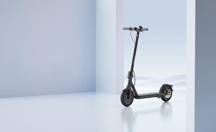 Produktbild Xiaomi Electric Scooter 4 (25 km/h, 35 km, 300 W)