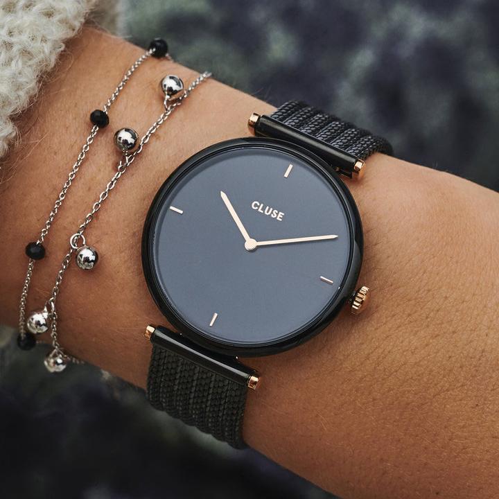 Actual product image Cluse Triomphe Mesh Black (Analogue wristwatch, 33 mm)