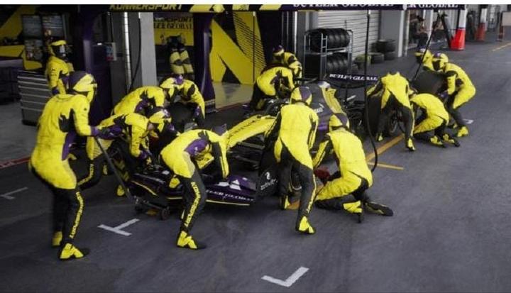 Produktbild EA Games F1 2023 (PS4, DE, IT, FR)