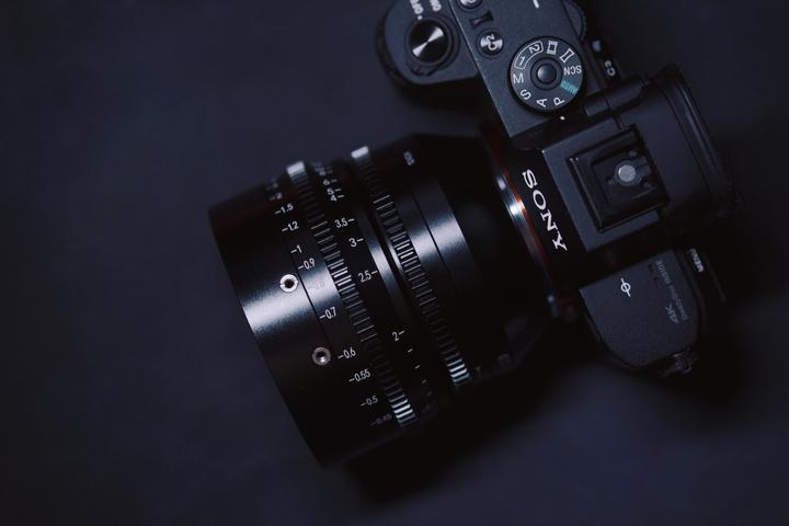 Image du produit 7artisans Focale fixe 35mm T2.0 - Canon RF (Canon RF, Plein format)