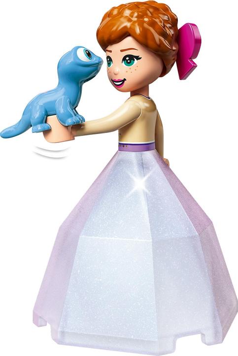 Actual product image LEGO Anna's castle courtyard (43198, LEGO Disney)