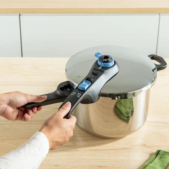 Actual product image Tefal Safe pressure cooker (Steam cooker, Stainless steel)