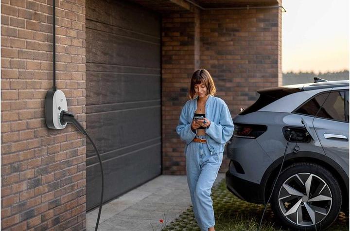 Actual product image Go-E Charger Gemini fix 2.0 GSM (Type 2, 11 kW, 16 A, Type 2)