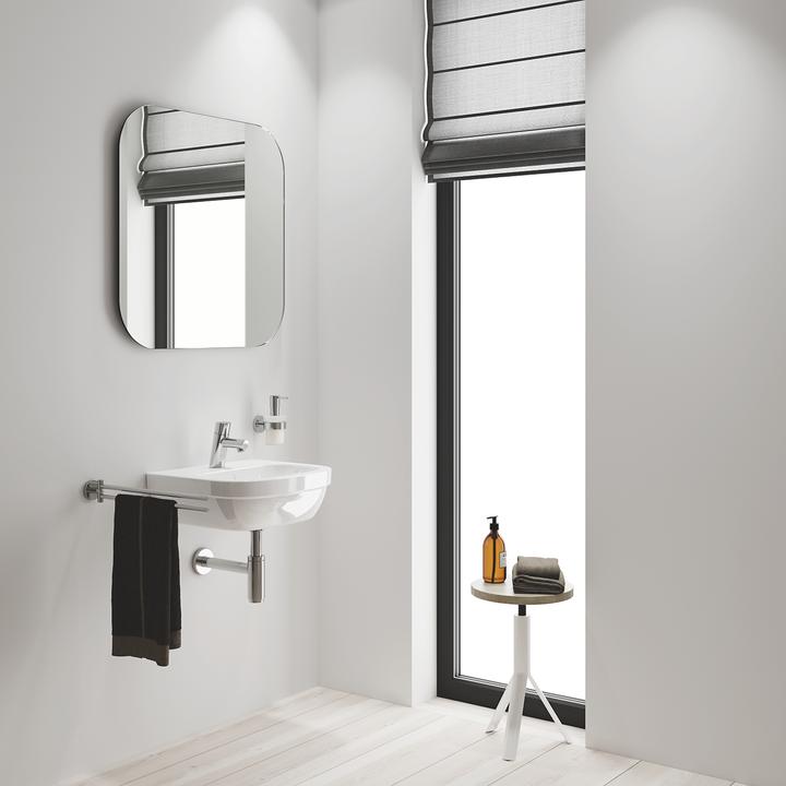 Actual product image Grohe Concetto pillar tap XS size