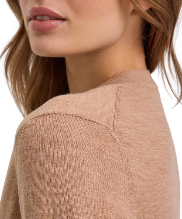 Actual product image Falke FAV Merino X-fine V-Neck w (M)