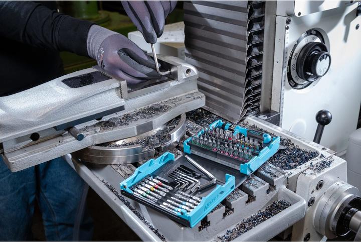 Productafbeelding HAZET Bitset 2200SC-1, 69 stuks (Phillips kruis PH M2, Phillips kruis PH M3, Kruis Pozidriv PZ M2, Kruis Pozidriv PZ M3)