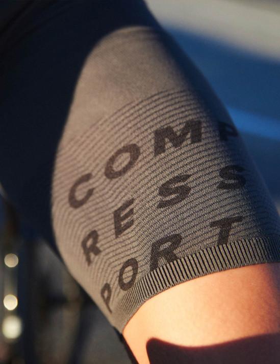 Produktbild Compressport Aero SS Trisuit (M)
