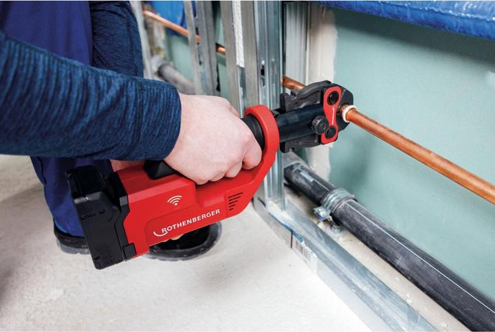 Productafbeelding Rothenberger Persmachine ROMAX COMPACT III Basic Set | 18 Volt, 1x 2,0 Ah accu, EU, CAS (400 mm)