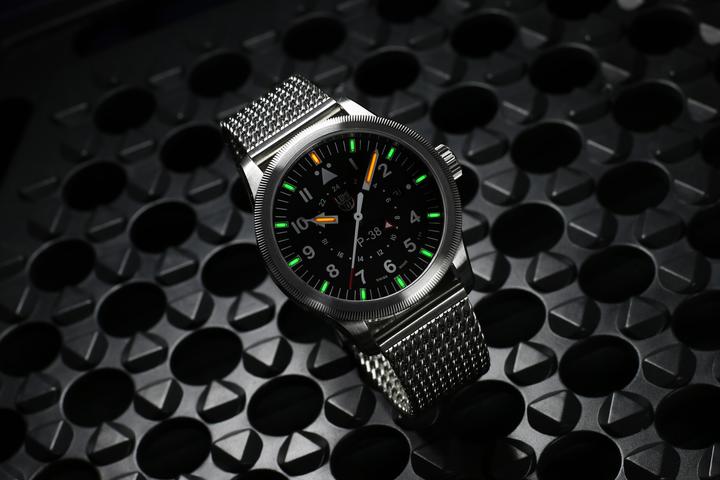 Immagine prodotto Luminox P-38 Lightning Gmt Serie 9520 (Orologio da pilota, 42 mm)