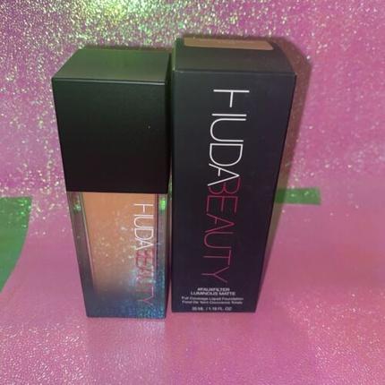 Actual product image Huda Beauty FauxFilter Luminous Matte Foundation Brown Sugar 410G