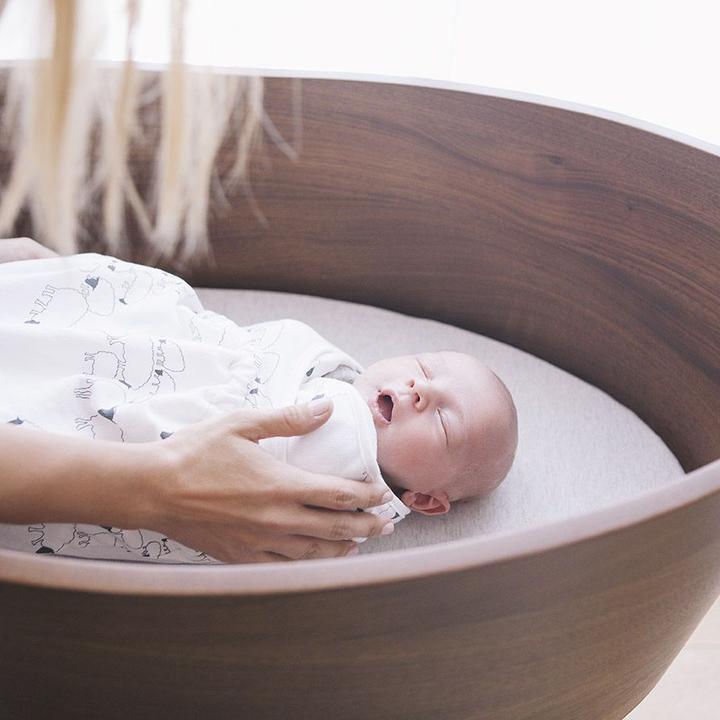 Actual product image Ergobaby Puck Me Bag