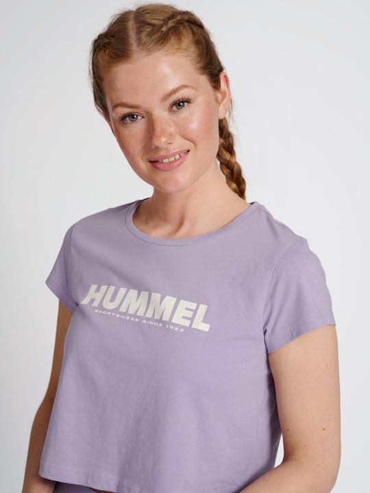 Actual product image hummel Legacy Woman Cropped T-Shirt (L)