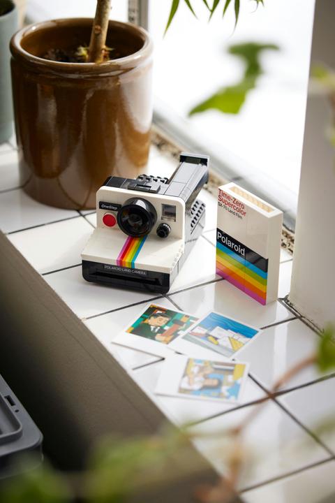 Image du produit LEGO Appareil photo instantané Polaroid OneStep SX-70 (21345, LEGO Ideas)