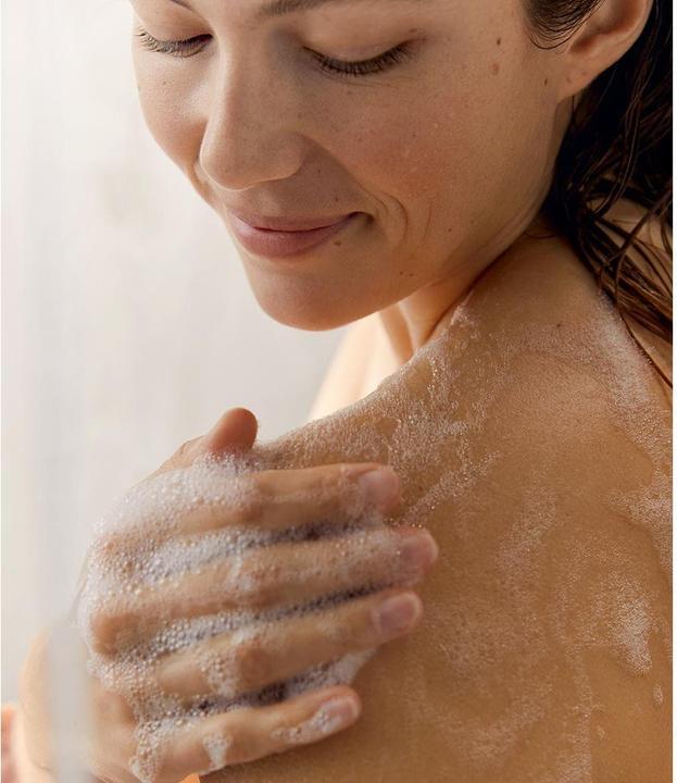 Actual product image NIVEA Pflegedusche Rose & Almond Oil (250 ml)