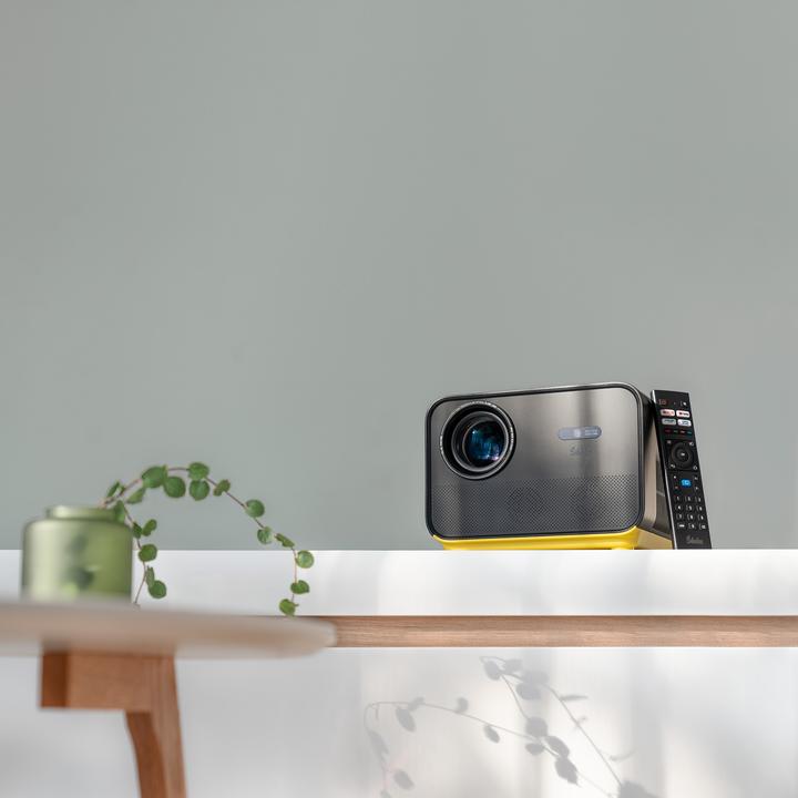 Actual product image Šilelis P-6 Full HD Projector (Full HD, 450 lm)