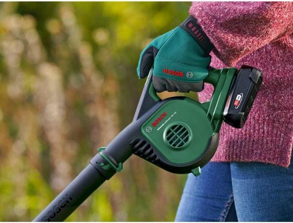 Produktbild Bosch Home & Garden Universal (Akkubetrieb, Laubbläser)