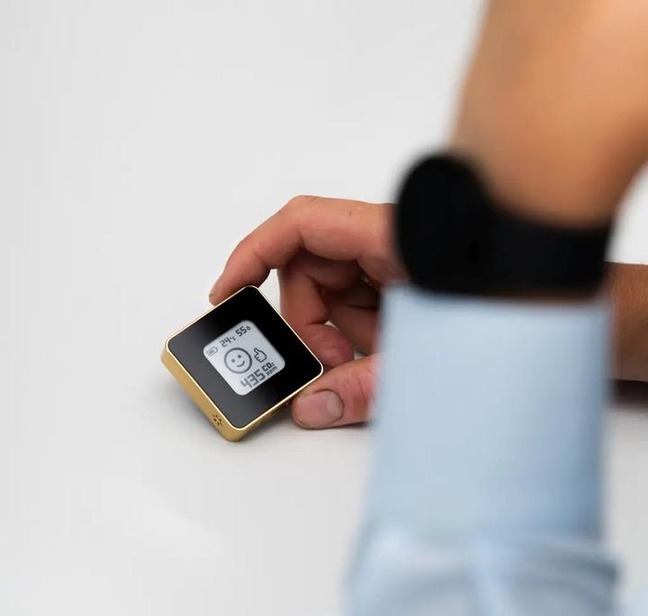 Produktbild Airvalent Smart Home Air Quality Sensor/Gold/Black Airv-Eleg
