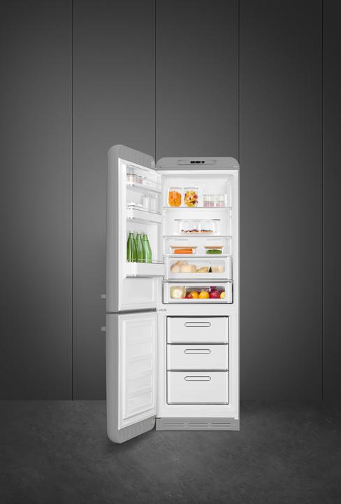 Actual product image Smeg Retro Style FAB32LSV5 (331 l)