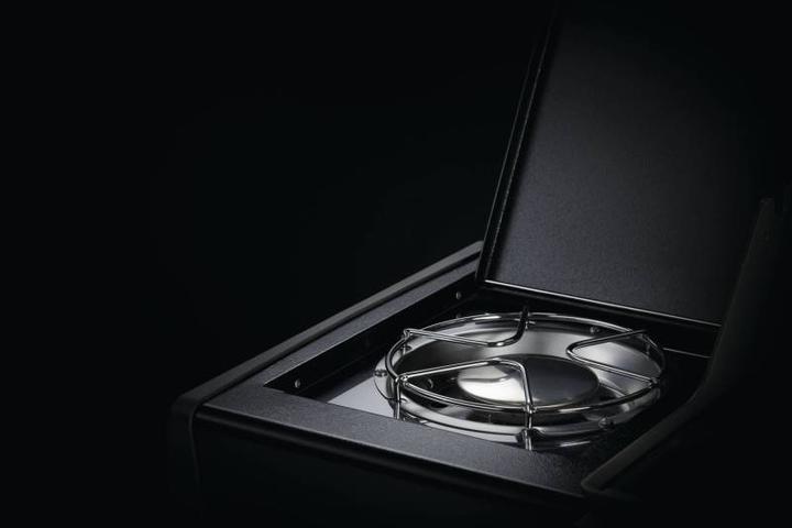 Actual product image Napoleon Rogue 425 RSB All Black (22.25 kW)