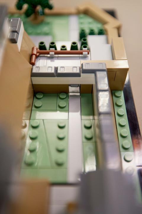 Image du produit LEGO 21060 Confidentiel (21060, LEGO Architecture)