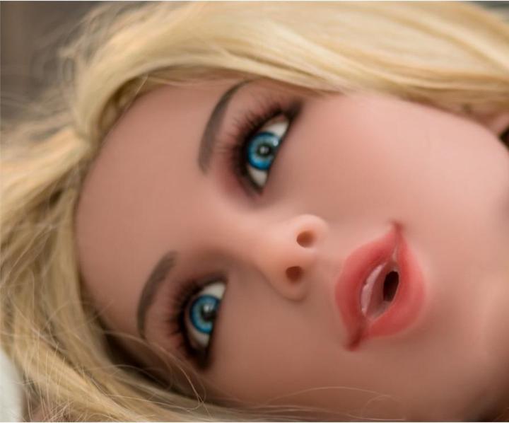 Actual product image Jessy Summer Love doll