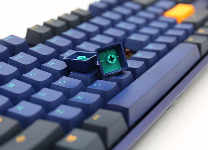 Produktbild Ducky One 2 Horizon (DE, Kabelgebunden)